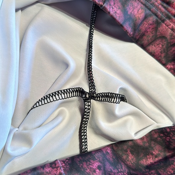 Blackmilk Drogon Dragon HWMF Leggings M Game of Thrones - Picture 4 of 7